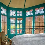 Holiday home Chateau De Waleffe