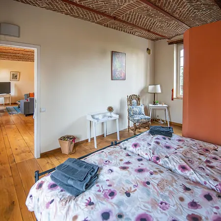 Chateau De Waleffe Holiday home