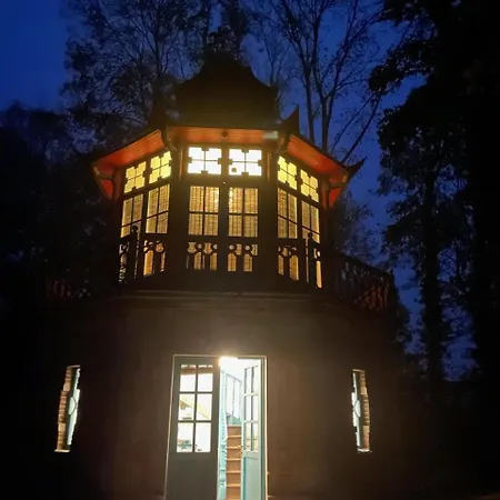 Chateau De Waleffe *
